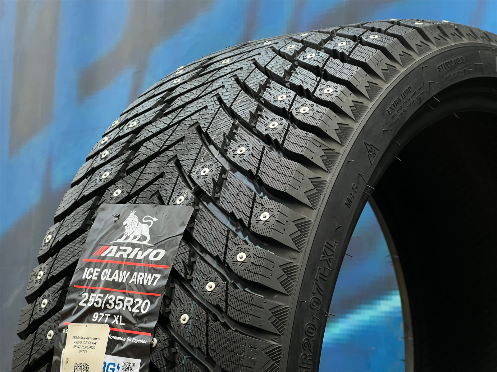 Комплект (4 шт) Arivo Ice Claw ARW7 255/35 R20 97T