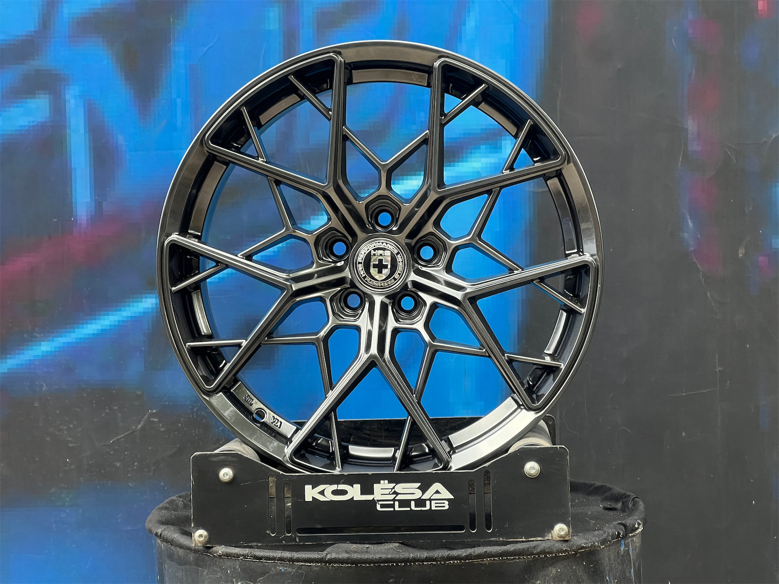 HRE Design FF10 8j-18 5*105 ET35 d56,6 DHB