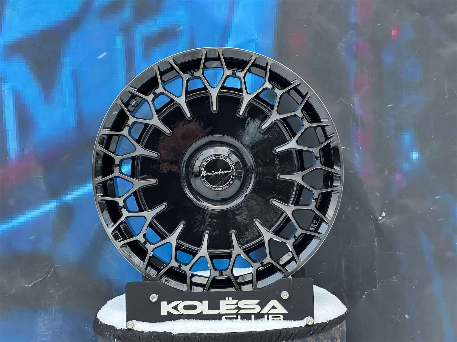 Комплект (4 шт) Brixton Design LX08 8,5j-20 5*114,3 ET40 d73,1 GBFL