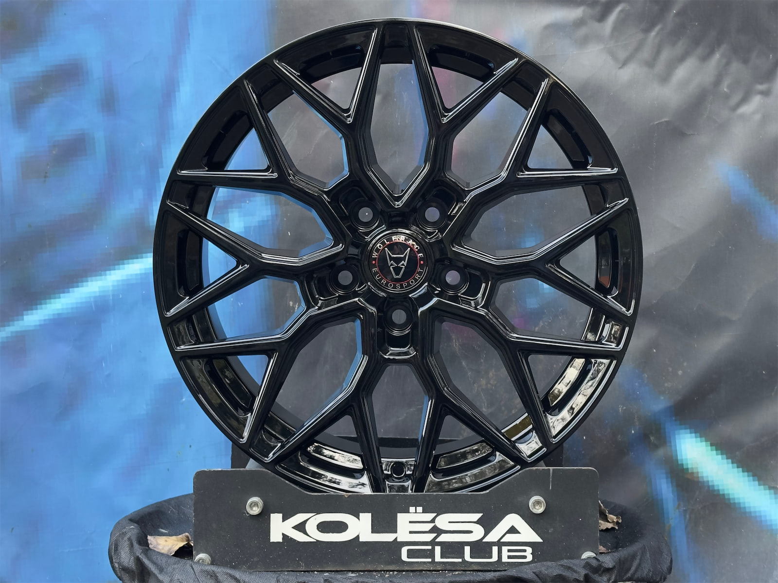KC Wheels ART7058 8j-18 5*120 ET40 d72,6 GB