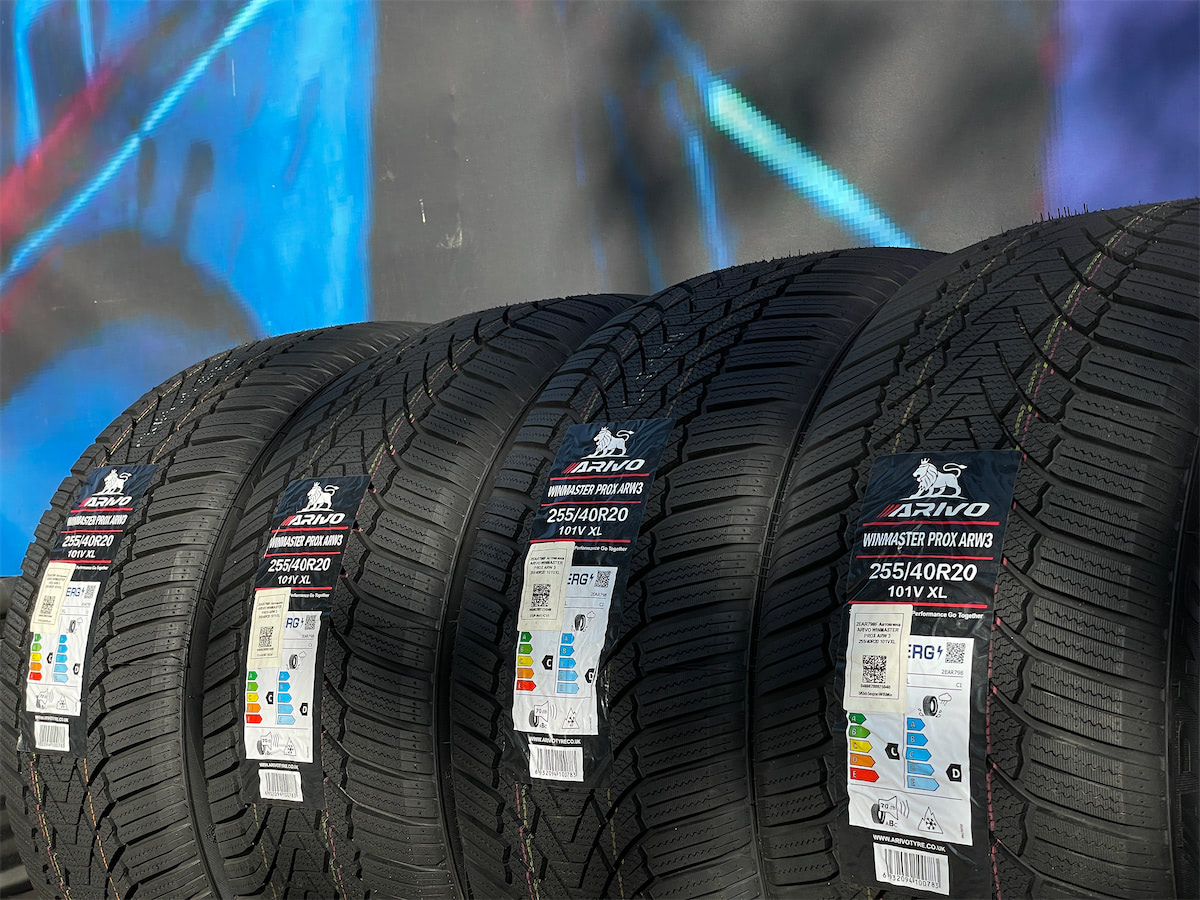 Комплект (4 шт) Arivo Winmaster ProX ARW3 255/40 R20 101V