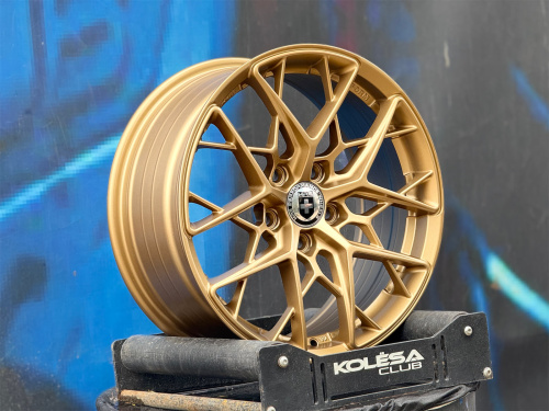 HRE Design FF10 7,5j-17 5*114,3 ET38 d73,1 Mbr