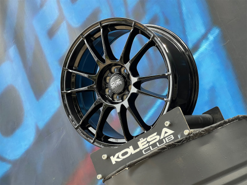 Комплект (4 шт) OZ Racing Design Ultraleggera 7,5j-17 4*114,3 ET40 d73,1 GB