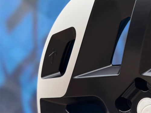 Kahn Type 33 9,5j-22 5*120 ET42 d72,6 MBF