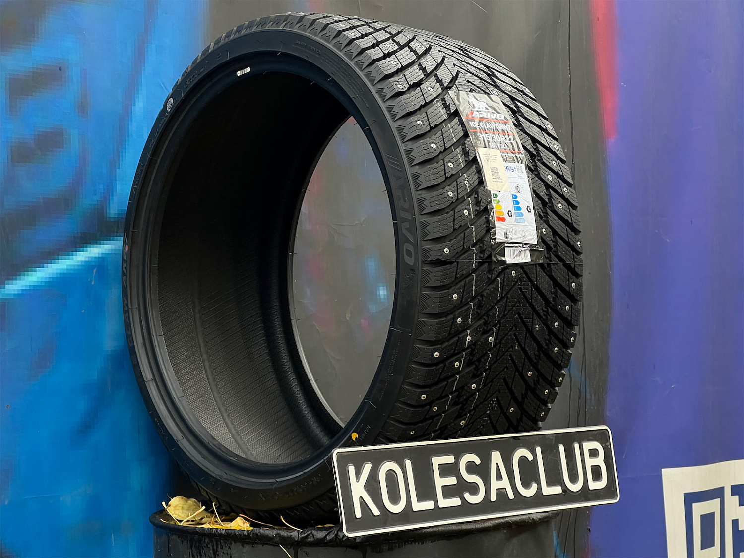 Arivo Ice Claw ARW7 315/30 R22 107T