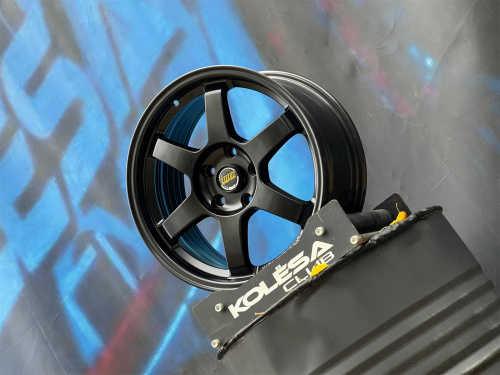 Комплект (4 шт) Rays Design TE37 7,5j-17 5*105 ET38 d56,6 MB