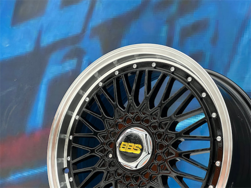BBS Design RS 7,5j-17 4*114,3 ET38 d73,1 BML