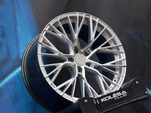 Titan Forged FA829 8,5j-19 5*112 ET35 d66,6 HS передние