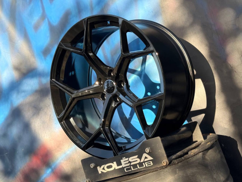 Комплект (4 шт) MS Wheels 1090 9,5j-21 5*112 ET30 d66,6 GB