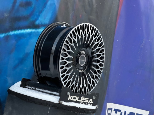 Brixton Design LX09 7,5j-17 5*114,3 ET40 d73,1 GBF