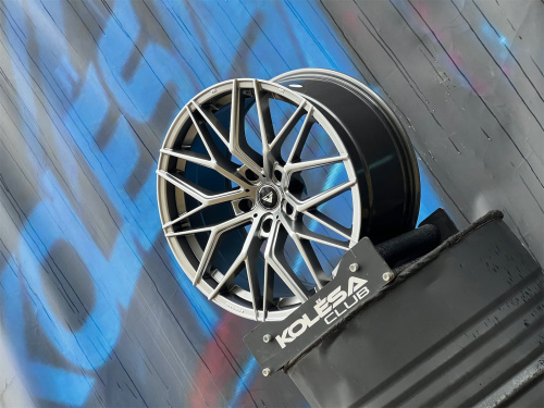 Vorsteiner Design VFF107 8,5j-19 5*114,3 ET38 d73,1 HB