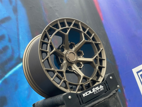 Комплект (4 шт) Titan Forged FA721 9j-17 6*139,7 ET0 d110,1 MBr