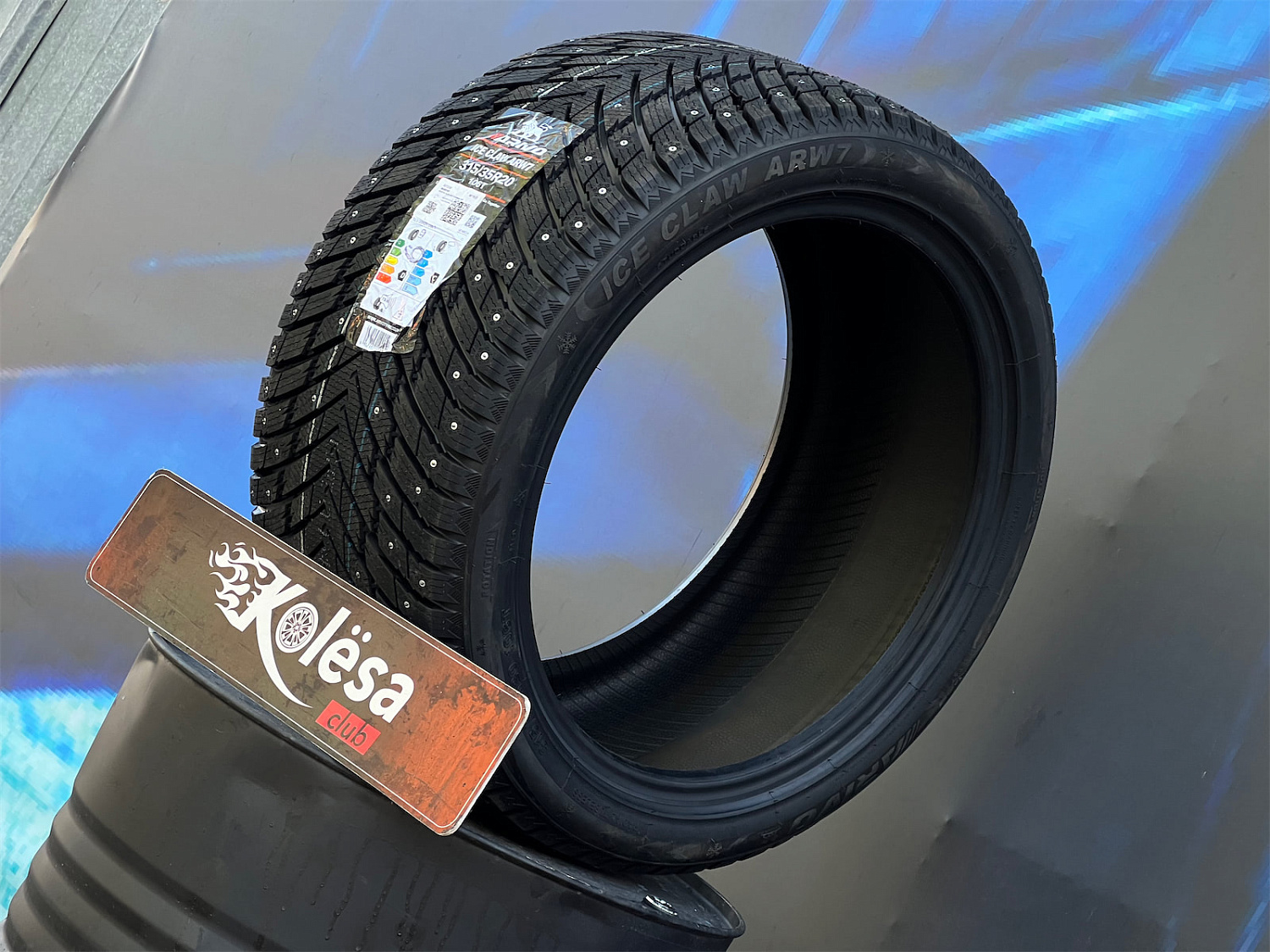 Комплект (4 шт) Arivo Ice Claw ARW7 315/35 R21 111T