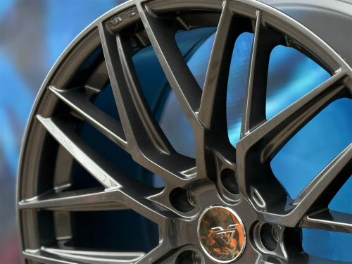 Комплект Vorsteiner Design VFF107 8,5j-19 5*120 et35 d72,6 и 9,5j-19 5*120 d72,6 GM