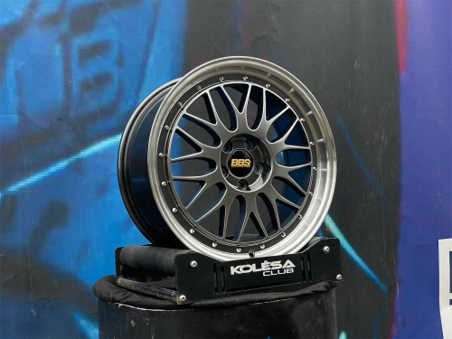 Комплект (4 шт) KC Wheels LM 8j-18 5*108 ET35 d73,1 HBPL