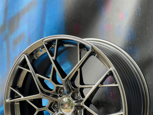 Комплект (4 шт) Koko Wheels FF118 8j-18 5*112 ET35 d66,45 TS