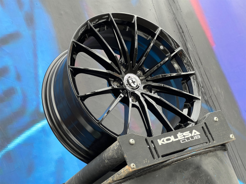 HRE Design P103 7,5j-17 5*112 ET35 d66,6 GB