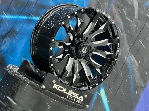 Комплект (4 шт) Fuel Design Blitz 9j-20 6*139,7 ET20 d110,1 B+M