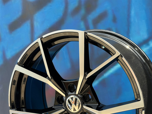 Комплект (4 шт) WH Wheels 6113R 8j-18 5*112 ET45 d57,1 GBF