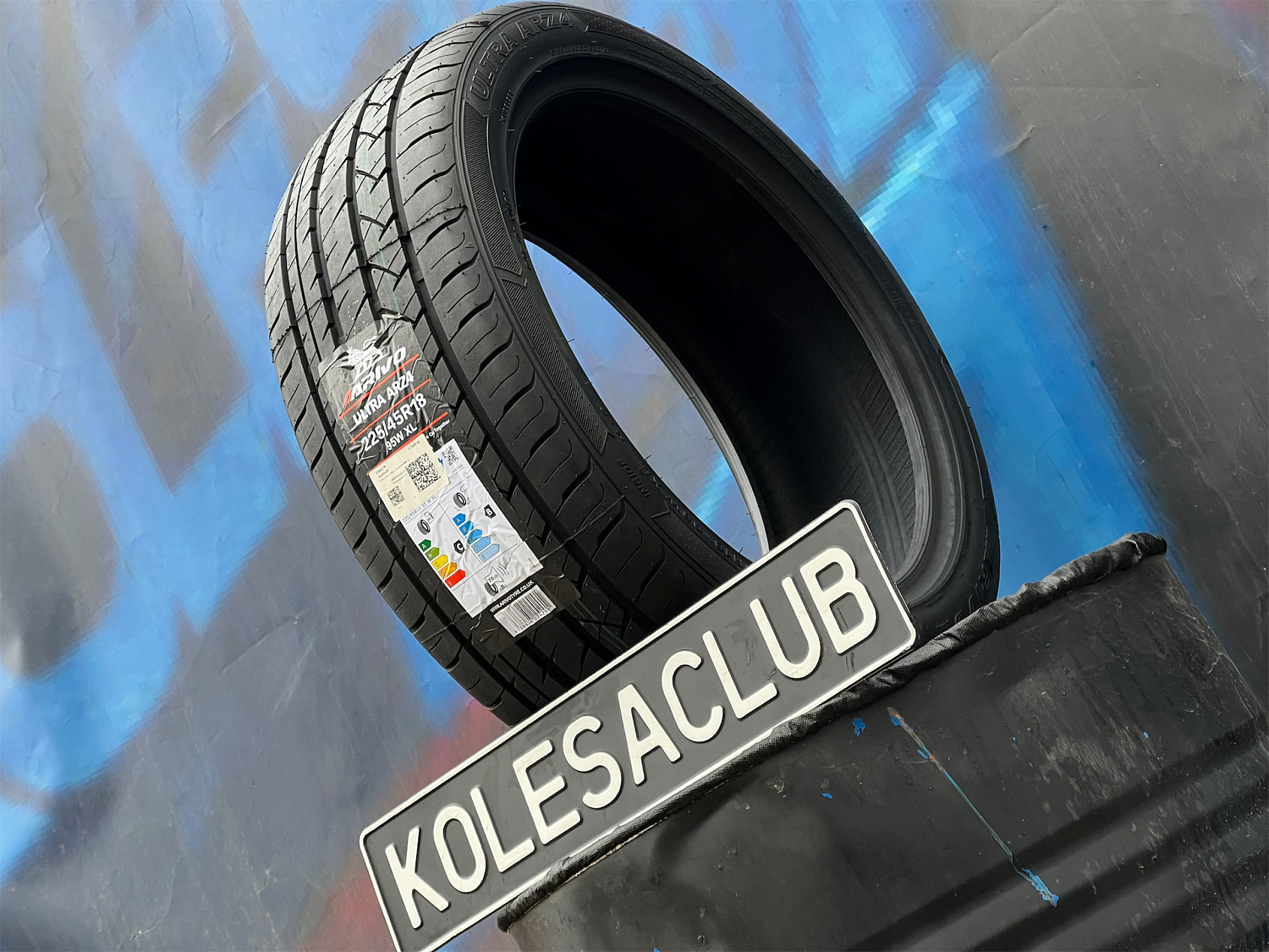 Arivo Ultra ARZ4 225/45 R18 95W