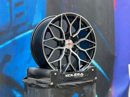 Vossen Design HF2 7,5j-17 4*100 ET40 d73,1 GBF
