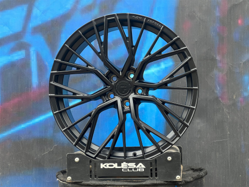 Комплект Titan Forged FA829 8,5j-20 5*112 et30 d66,6 и 9,5j-20 5*112 d66,6 MB
