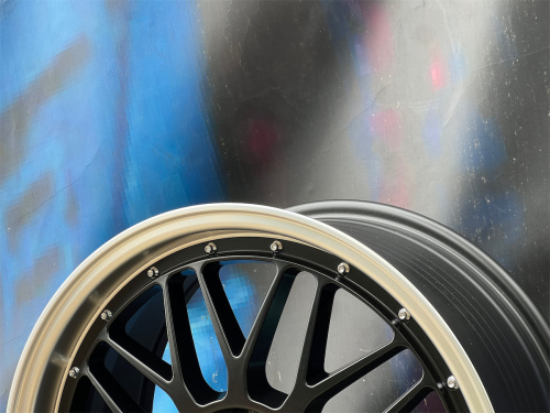 KoKo Wheels FF216 8j-18 5*114,3 ET35 d73,1 MBML+ChR