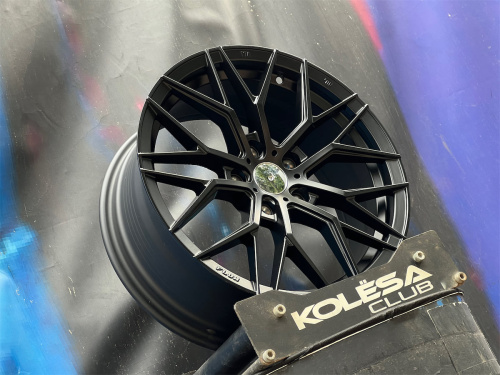 Комплект (4 шт) Koko Wheels FF211 7,5j-17 5*114,3 ET38 d73,1 MB