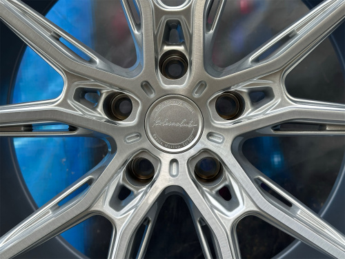 KC Wheels ART7009 11,5j-20 5*120 ET30 d74,1 FBS задние
