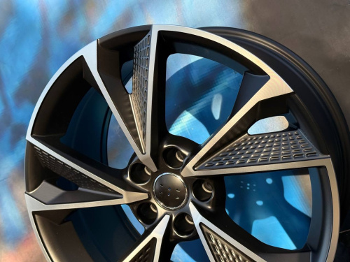 Комплект (4 шт) MS Wheels 5749 9,5j-21 5*112 ET25 d66,6 GBF