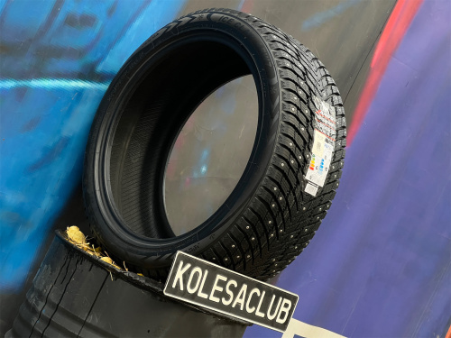 Arivo Ice Claw ARW7 285/40 R22 110T