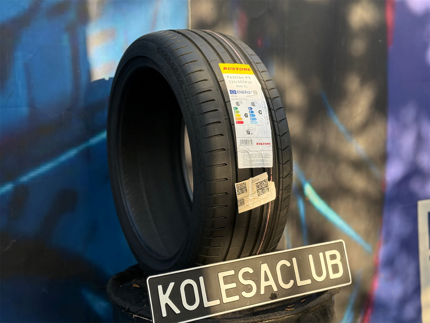 Kustone Passion P9 235/40 R19 96W
