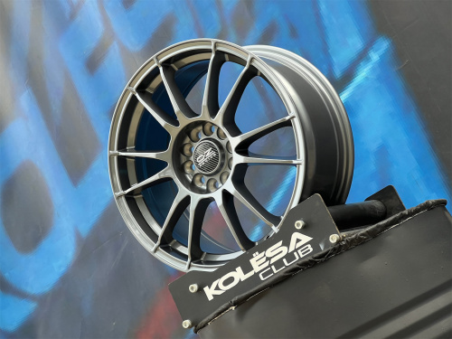 OZ Racing Design Ultraleggera 7,5j-17 5*114,3 ET45 d73,1 GG