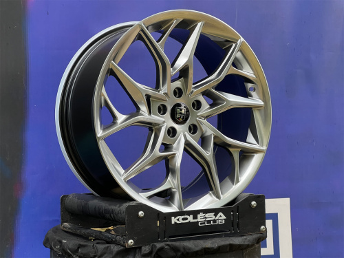 Комплект (4 шт) Khann Design DUX14 8,5j-19 5*114,3 ET35 d67,1 HB
