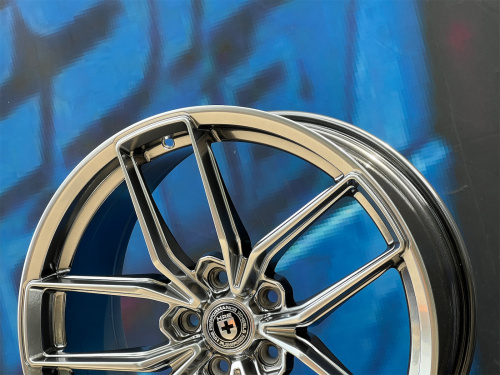HRE Design FF21 7,5j-17 5*114,3 ET38 d73,1 HB