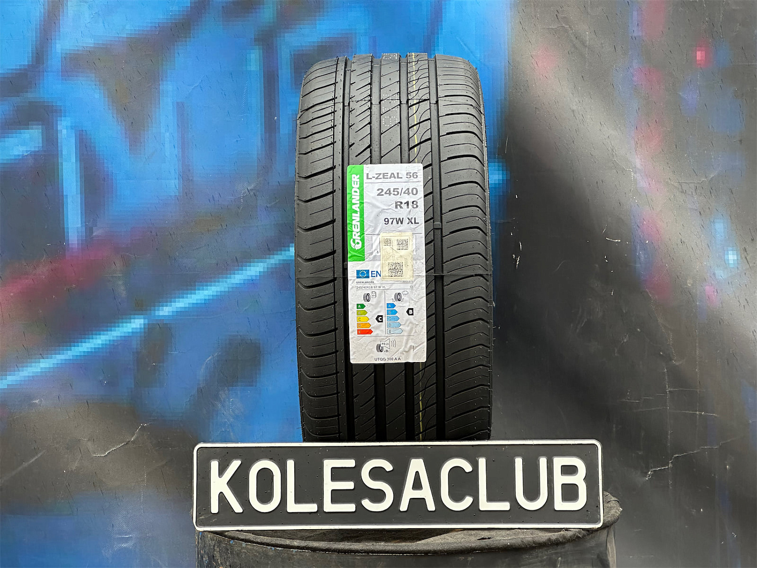 Комплект (4 шт) Grenlander L-Zeal56 245/40 R18 97W