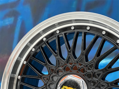 BBS Design RS 7,5j-17 4*114,3 ET38 d73,1 BML