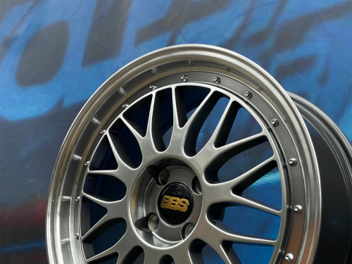 BBS Design LM 7,5j-17 4*100 ET38 d73,1 HB+PL