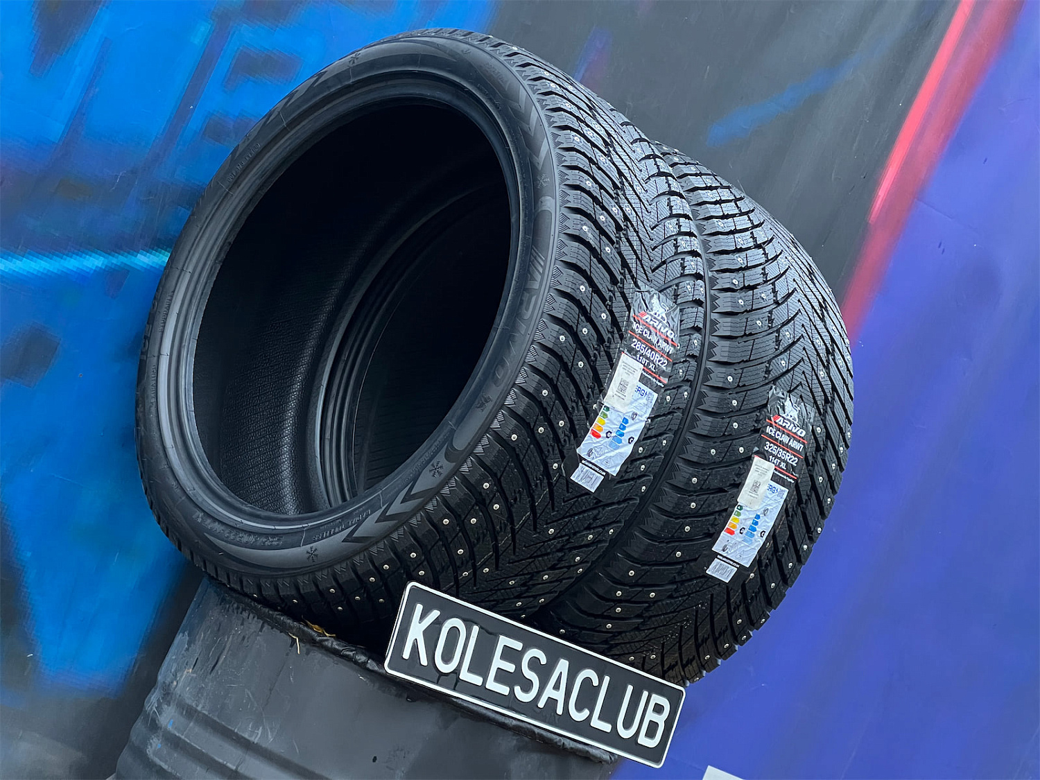 Комплект разноширокий Arivo Ice Claw ARW7 325/35 R22 и 285/40 R22