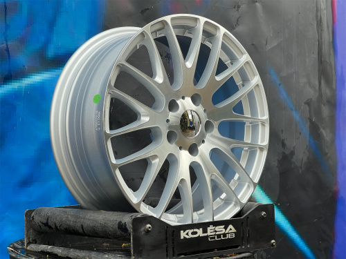 Комплект (4 шт) Sakura Wheels FBX452 7j-17 5*100 ET40 d73,1 SF