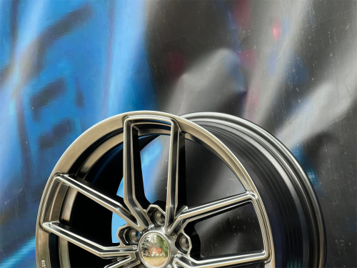 Комплект (4 шт) Koko Wheels FF138 7,5j-17 5*108 ET38 d73,1 TS