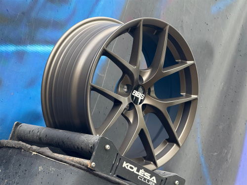 BBS Design CI-R 7,5j-17 5*100 ET40 d73,1 MBr