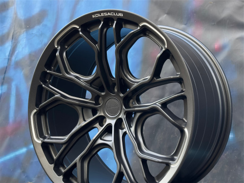 Комплект KC Wheels ART727 9j-20 5*112 et30 d66,6 и 10j-20 5*112 d66,6 SGM+WL+WF