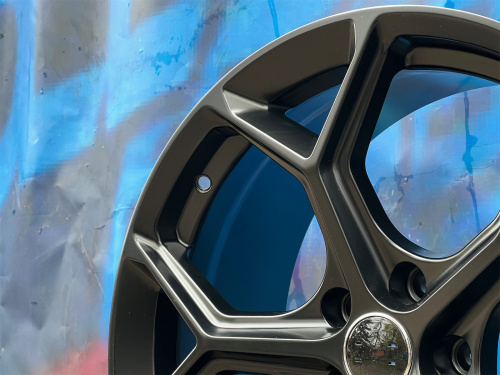 Комплект (4 шт) Sakura Wheels FBX112 8,5j-19 5*112 ET35 d66,5 MB