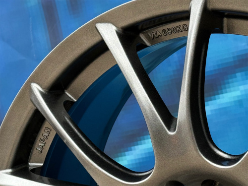 BBS Design RE-V 8j-18 5*108 ET40 d73,1 HB