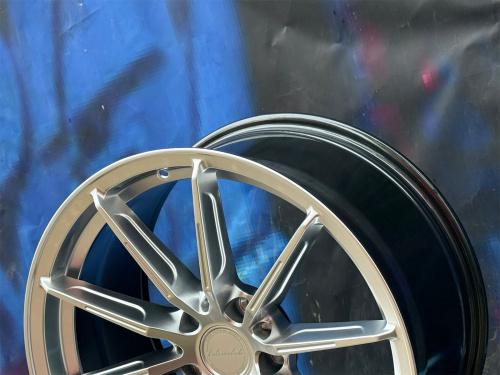 KC Wheels  FA834 8j-18 5*114,3 ET40 d67,1 HS
