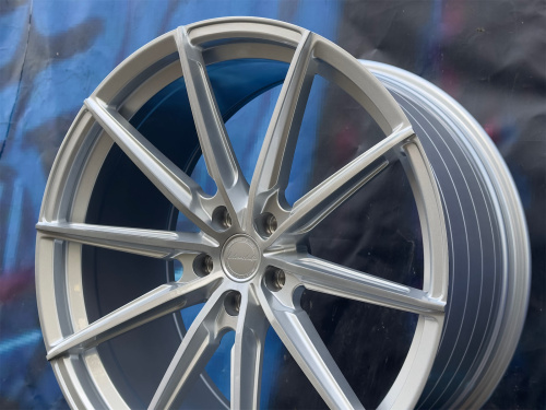 Комплект KC Wheels ART768 9,5j-21 5*112 et30 d66,6 и 10,5j-21 5*112 d66,6 FBS
