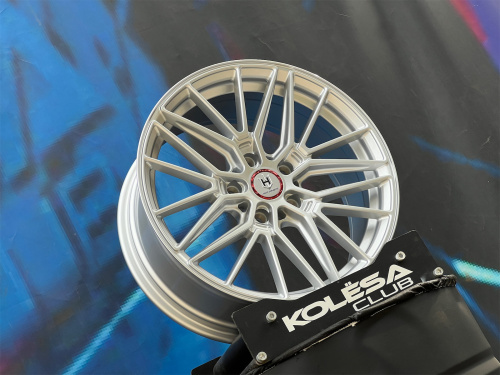 Rizo RS4 8j-18 5*112 ET35 d66,6 S передние