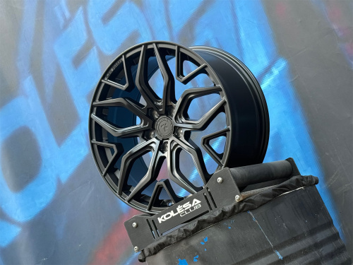 Комплект Titan Forged FA753 8,5j-19 5*120 et35 d72,6 и 9,5j-19 5*120 d72,6 MB