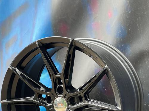 KoKo Wheels FF597 8,5j-19 5*114,3 ET35 d73,1 MB